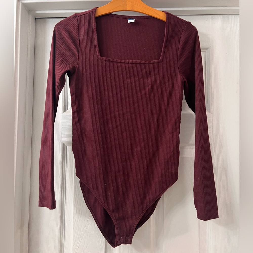 Old Navy Maroon Ribbed Square Neckline Long Sleeve Bodysuit